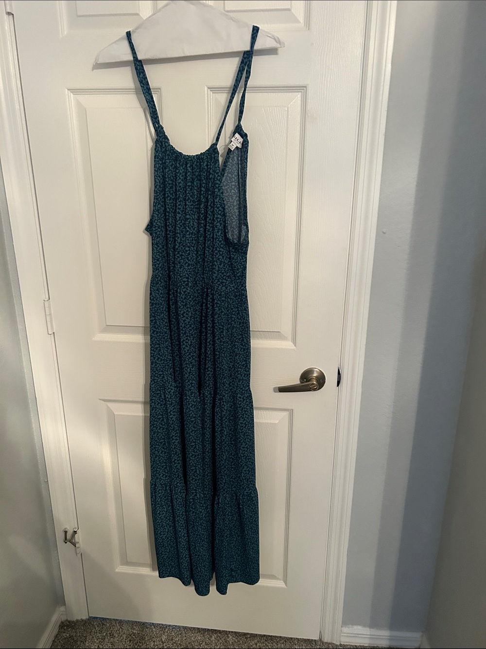 Women’s Blue floral maxi dress size medium petite